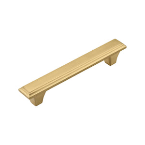 Brass-tone straight square bar pull with a grooved edge, 125 mm.
