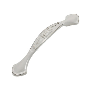 White arched bridge pull with a vine motif and flared feet, option No. 13, 96 mm.
