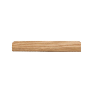 Oak wood finger pull with a slim rectangular profile, 160 mm, option No. 2.