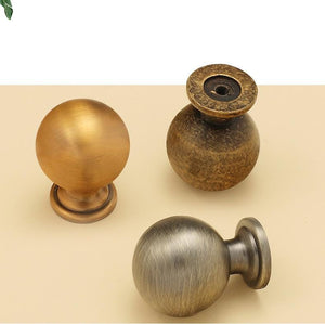 Alloy Neoclassical Cabinet Pulls & Knobs - Black Finish Hardware - Gold / 1pc