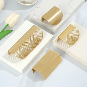 Solid Brass Leaf Cabinet Edge Pulls - Gold Finish for Wardrobes - #2 - 117mm / 1pc