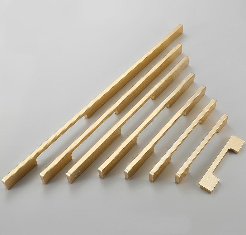Alloy Minimalist Cabinet Pulls & Knobs - Brushed Gold Finish - Brass 192mm / 1pc