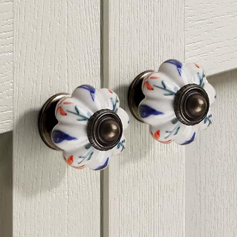 White Ceramic Handles Knobs 33x38mm Round Cupboard Kitchen Cup Drawer Bin Pulls Vintage Antique Bronze Cabinet Door Furniture Decor Hardware