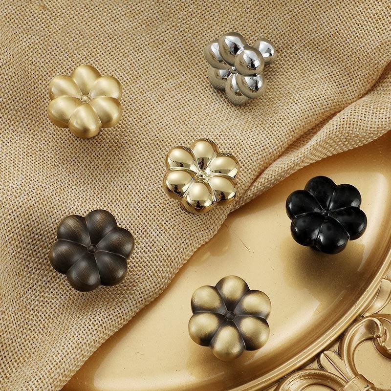 Flower Clover Kitchen Knob Handles 25x32mm 1" x 1 1/4" Solid Brass Cabinet Drawer Door Furniture Aged Black Silver Gold Antique Bronze