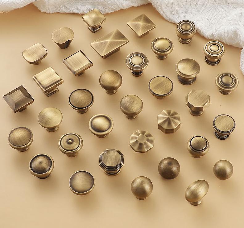 Aged Solid Brass Handles Knobs Cupboard Kitchen Cup Drawer Bin Pulls Antique Bronze Cabinet Door Furniture Decor Hardware Wholesale Bulk