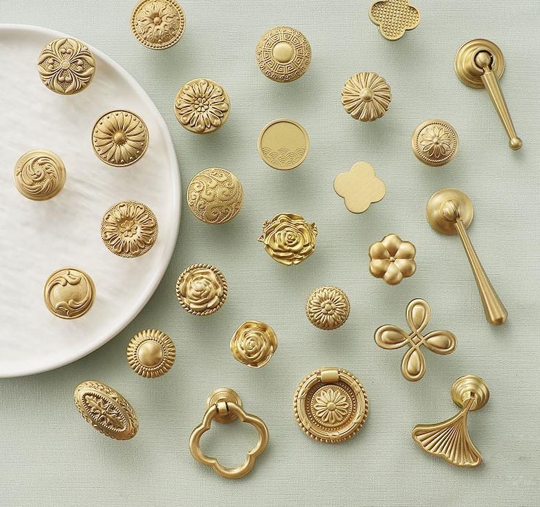 Antique Gold Floral Cabinet Knobs Solid Brass Art Deco Oriental Vintage Drawer Pulls Carved Flower Ginkgo Lotus Patterns Dresser Wardrobe