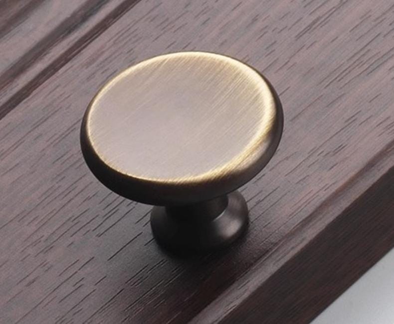 Aged Solid Brass Drawer Knob 33 24 33 mm 1 1/4" 1" 1 1/4" Antique Bronze Kitchen Door Drawer Pull Furniture Hardware Wholesale