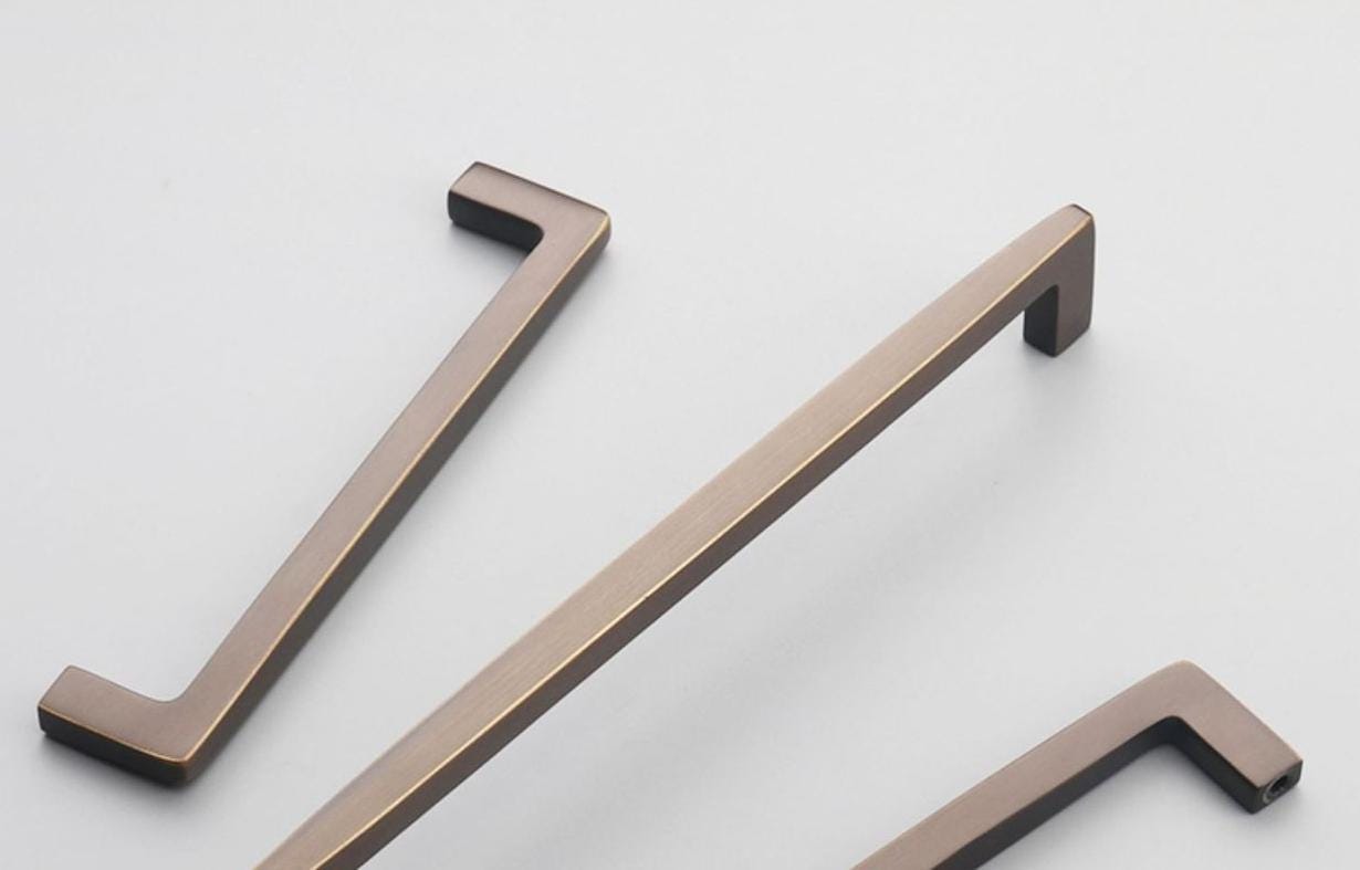 Aged Solid Brass Drawer Pull Handle Coffee Paleo Color 4 5 8 Inches 96 128 192 mm Kitchen Cabinet Door Furniture Decor Hardware Wholesale
