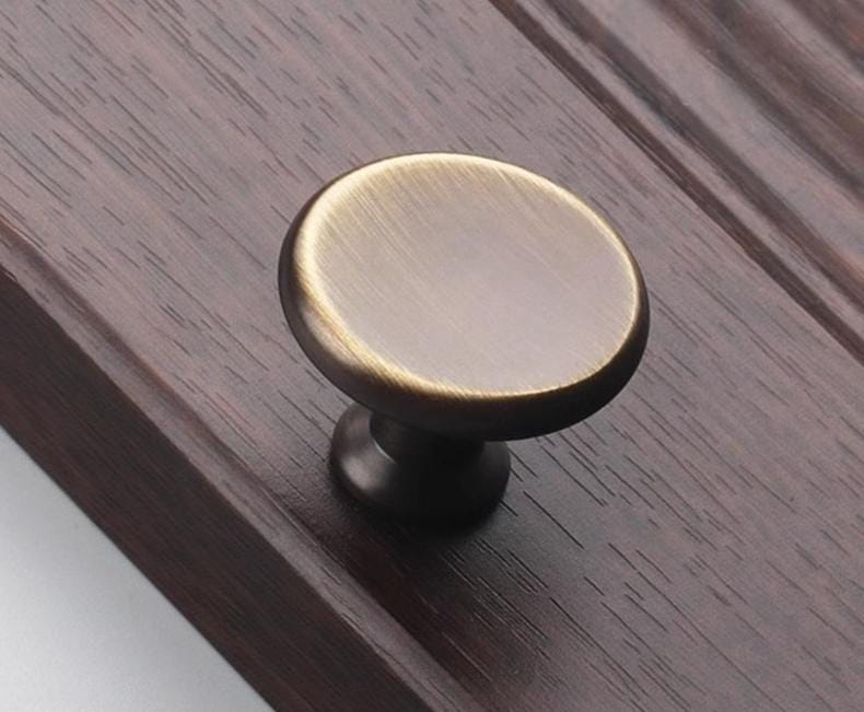 Aged Solid Brass Drawer Knob 33 24 33 mm 1 1/4" 1" 1 1/4" Antique Bronze Kitchen Door Drawer Pull Furniture Hardware Wholesale