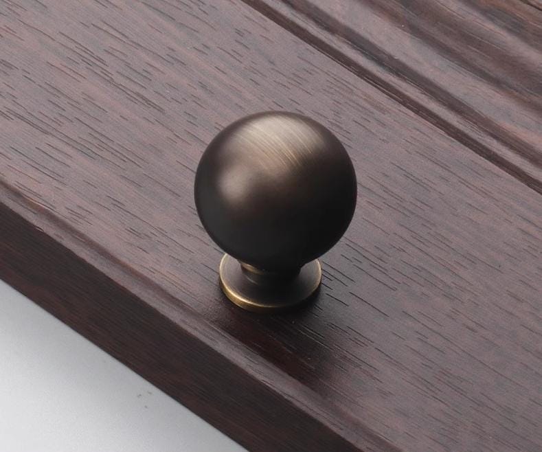 Aged Solid Brass Drawer Knob 25 31 25 mm 1" 1 1/4" 1" Antique Bronze Kitchen Door Drawer Pull Furniture Hardware Wholesale