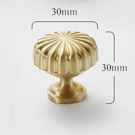 Solid Brass Flower Drawer Knob 30 mm 1 1/8 Inches Gold Color Kitchen Door Drawer Pull Furniture Hardware Wholesale