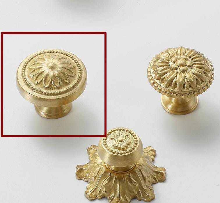 Solid Brass Flower Drawer Knob 25 30 mm 1 1 1/8 Inches Gold Color Kitchen Door Drawer Pull Furniture Hardware Wholesale