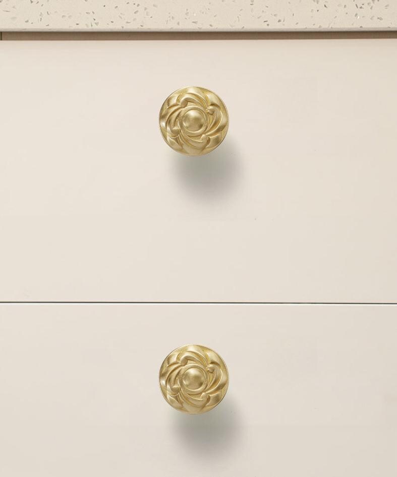 Solid Brass Flower Drawer Knob 29 35 mm 1 1/8 1 3/8 Inches Gold Color Kitchen Door Drawer Pull Furniture Hardware Wholesale