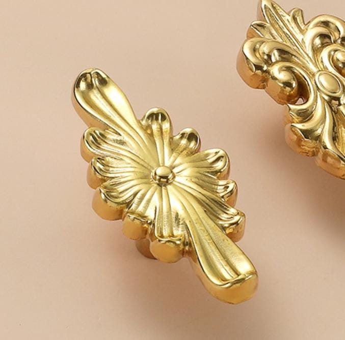 Solid Brass Flower Drawer Knob 20 63 mm 3/4 2 1/2 Inches Gold Color Kitchen Door Drawer Pull Furniture Hardware Wholesale