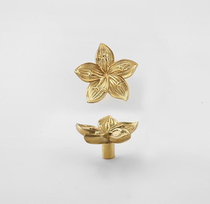 Solid Brass Flower Drawer Knob 18 40 mm 3/4" 1 5/8" Brass Color Kitchen Door Drawer Pull Furniture Hardware Wholesale