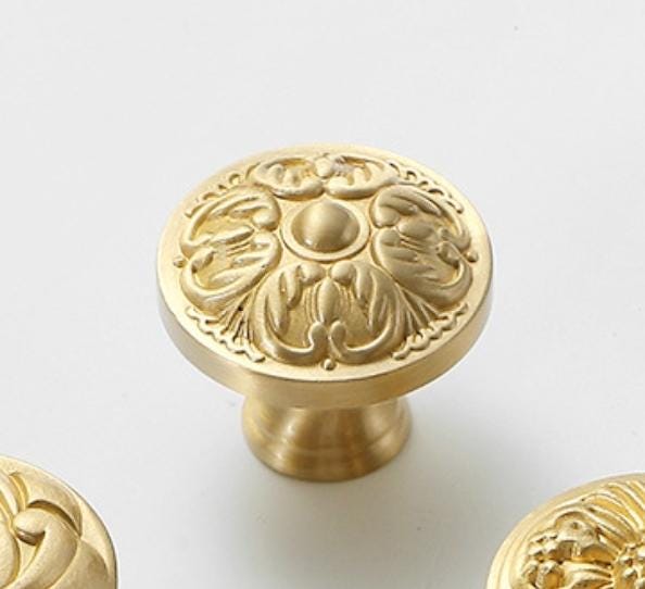 Solid Brass Flower Drawer Knob 30 35 mm 1 1/8 1 3/8 Inches Gold Color Kitchen Door Drawer Pull Furniture Hardware Wholesale