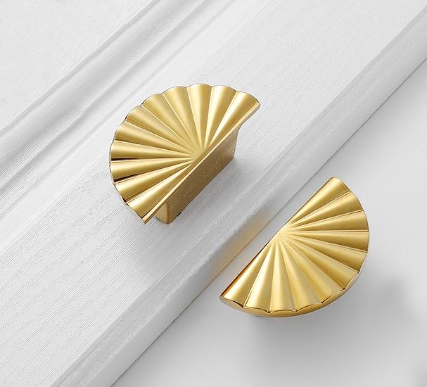 Solid Brass Sunflower Drawer Knob 23 69mm 7/8" 2 3/4" Gold Brass Color Kitchen Door Drawer Pull Furniture Hardware Wholesale