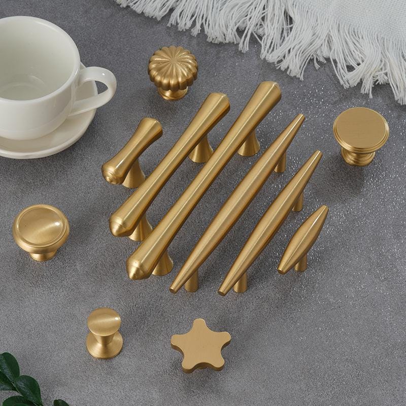 Elegant Matte Gold Solid Brass Cabinet Handles Knobs Modern Minimalist Neoclassical Deco Drawer Pulls Kitchen Closet Bedroom Furniture Doors