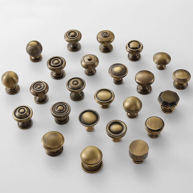 Antique Solid Brass Cabinet Knobs Classic Vintage Round Drawer Pulls Kitchen Cabinets Dressers Closets Furniture Renovation
