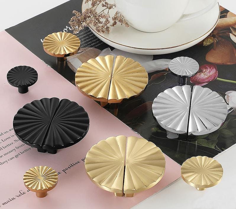 Modern Art Deco Solid Brass Cabinet Knobs Sunburst Round Drawer Pulls Gold Black Silver Dresser Kitchen Furniture Upgrade
