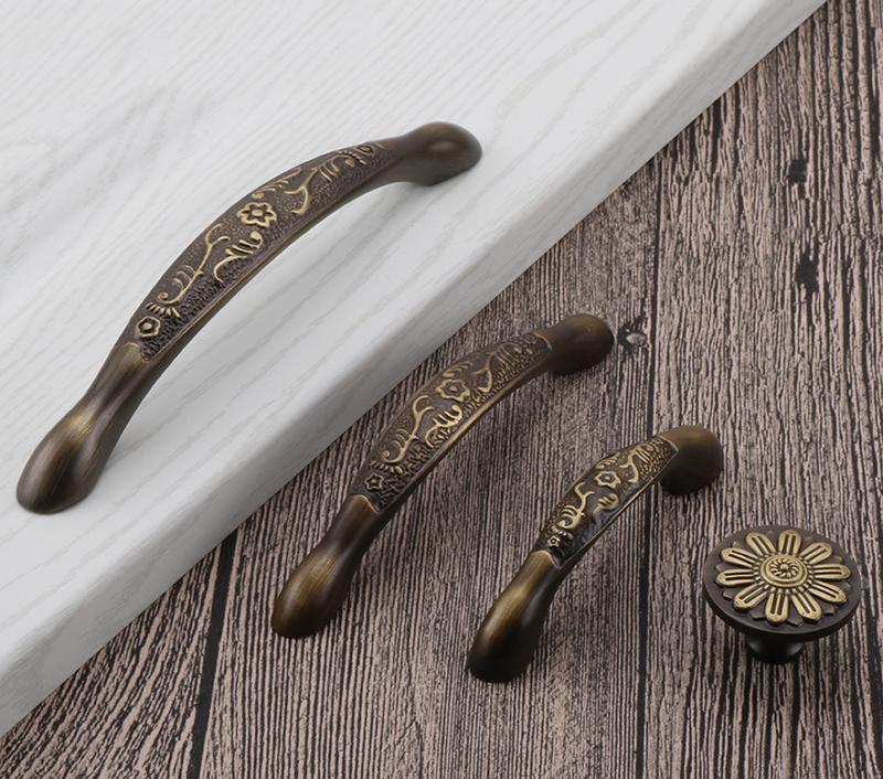 Antique Solid Brass Cabinet Handles Vintage Bronze Drawer Pulls Floral Carved Details Classic Retro Furniture Restoration