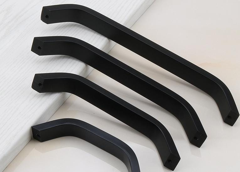 Solid Brass Round Cabinet Pulls & Knobs - Black Finish for Cabinets - 160mm - Matte Black / 1pc
