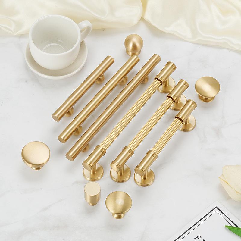 Matte Gold Brass Cabinet Handles Modern Minimalist Drawer Pulls Knobs Art Deco Fluted Design Industrial Loft-Style Luxury Kitchen Wardrobe