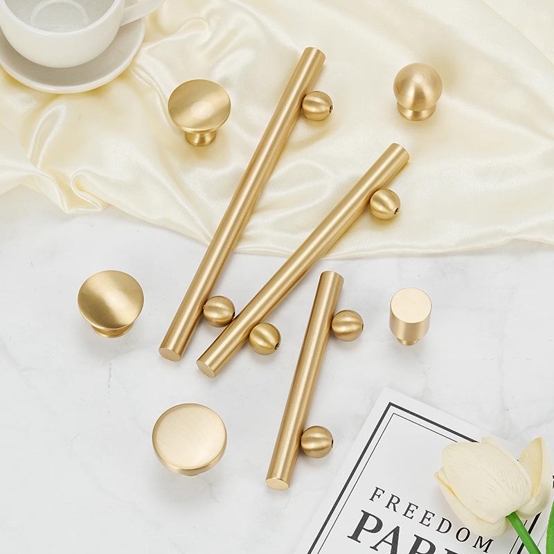 Matte Gold Brass Cabinet Handles Modern Minimalist Drawer Pulls Knobs Art Deco Fluted Design Industrial Loft-Style Luxury Kitchen Wardrobe
