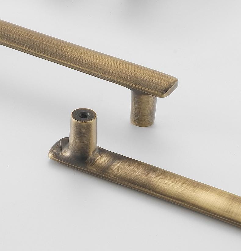 Matte Vintage Drawer Pulls Knobs Aged Solid Brass Modern Minimalist Kitchen Bedroom Cabinet Handles Contemporary Scandinavian Loft Interiors