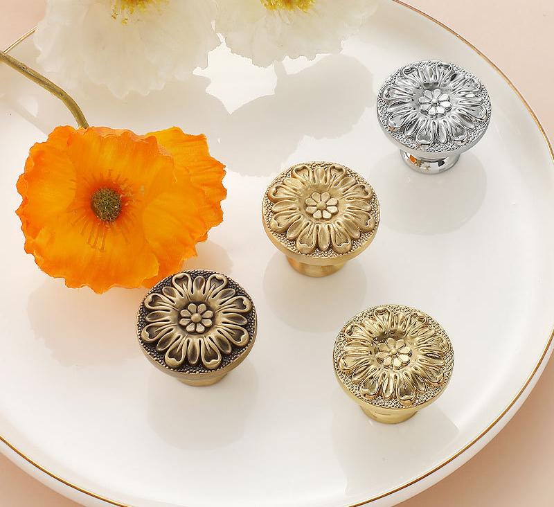 Floral Solid Brass Cabinet Knobs Vintage Flower Drawer Pulls Antique Brass Silver Decorative Handles Dresser Wardrobe Closet