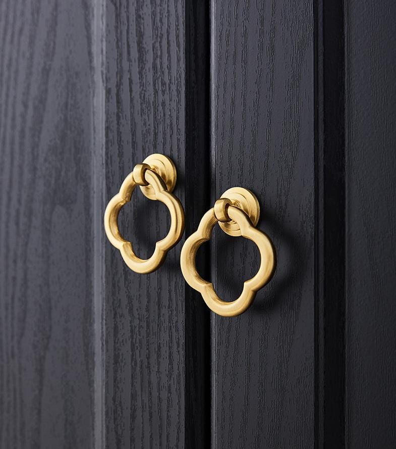 Elegant Gold Solid Brass Ring Pull Handles Four-Lobed Art Deco Cabinet Knobs Matte Finish Dressers Closets Sideboards Interior Decor Updates