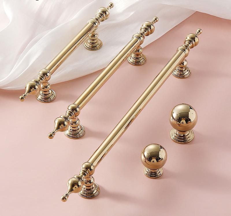 Luxury Classic Bright Gold Solid Brass Cabinet Handles Polished Baroque Style Dresser Wardrobe Kitchen Bathroom Furniture Knobs Drawer Pulls