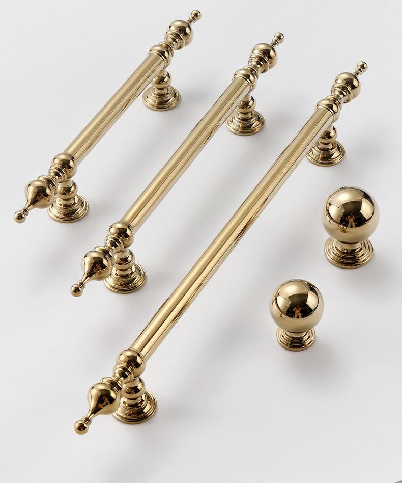 Luxury Classic Bright Gold Solid Brass Cabinet Handles Polished Baroque Style Dresser Wardrobe Kitchen Bathroom Furniture Knobs Drawer Pulls