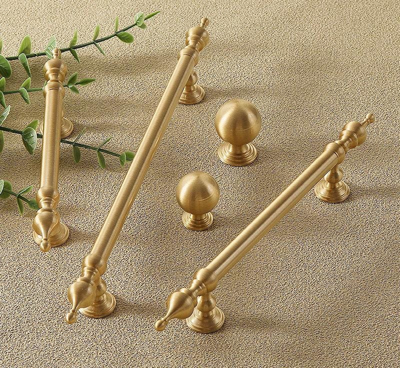 Classic Matte Brushed Solid Brass Drawer Pulls Knobs Set Elegant Vintage Design Kitchen Cabinets Bedroom Furniture in Luxury Antique Style