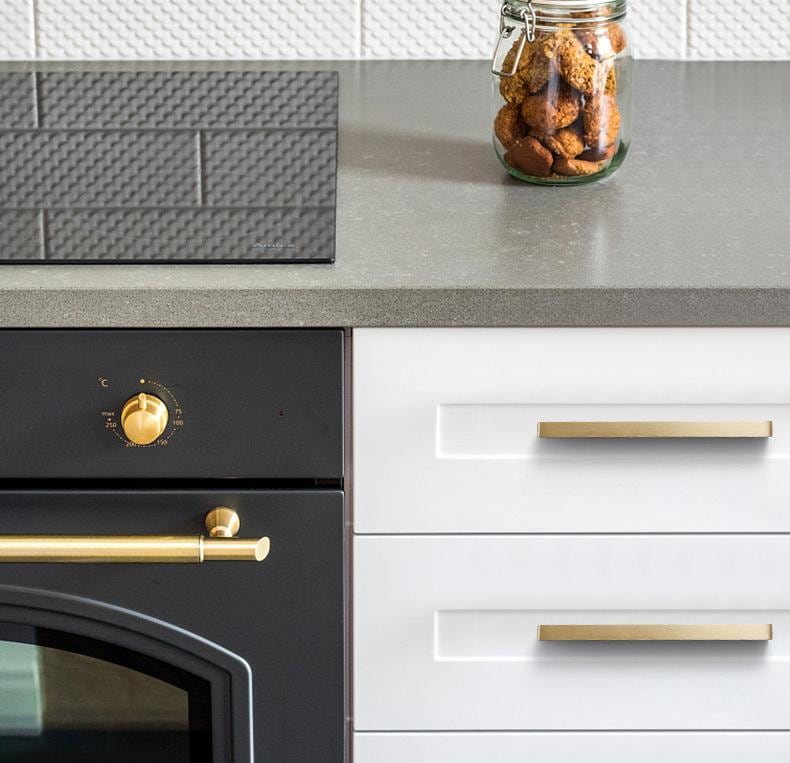 Modern Minimalist Matte Black Gold Solid Brass Cabinet Handles Drawer Pulls Set for Kitchen Closet Dresser in Industrial Square Style