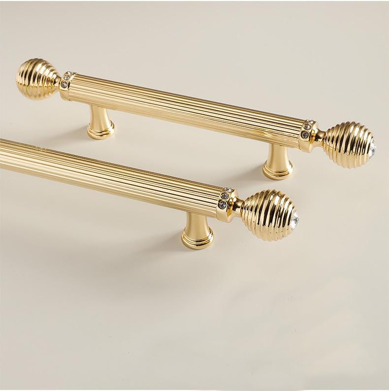 Luxury Art Deco Metal Cabinet Handles Knobs Black Crystals Polished Gold Finish Modern Classic Furniture Pulls Kitchen Bathroom Drawer