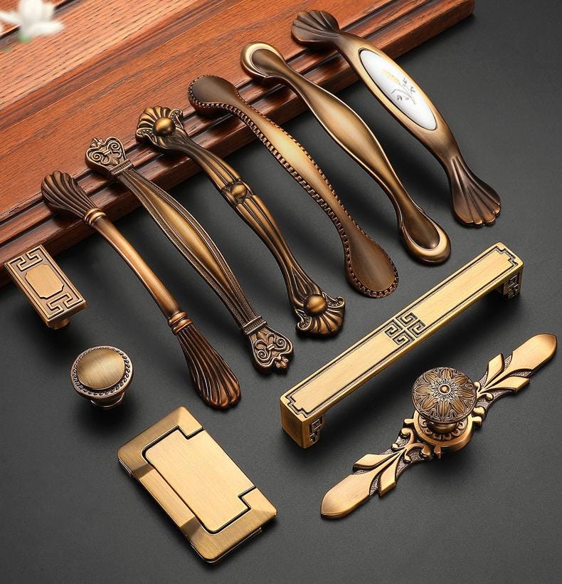 Alloy Floral Cabinet Pulls & Knobs - Bronze Finish for Wardrobes - #8 / 1pc