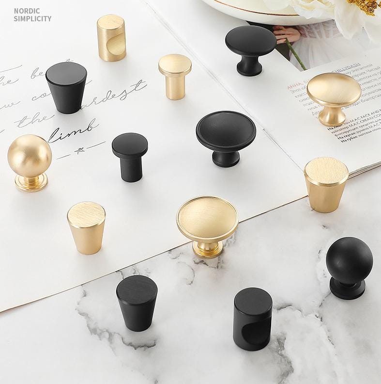 Modern Minimalist Metal Cabinet Knobs Matte Black Brushed Scandinavian Style Furniture Handles Kitchen Bathroom Closet Drawer Fronts