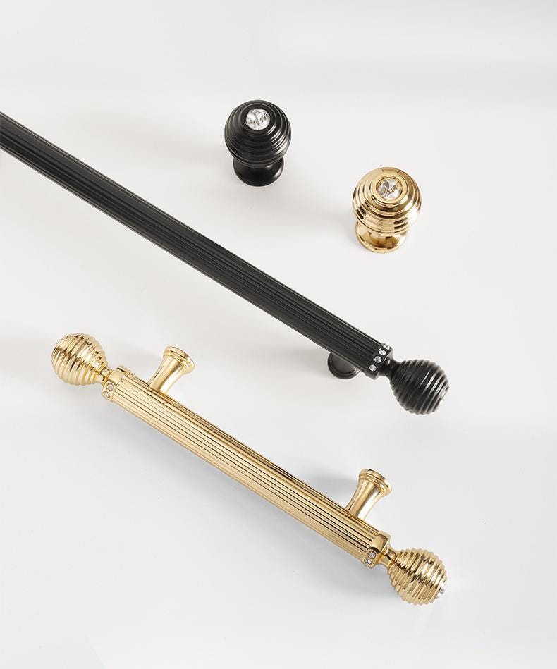 Luxury Art Deco Metal Cabinet Handles Knobs Black Crystals Polished Gold Finish Modern Classic Furniture Pulls Kitchen Bathroom Drawer