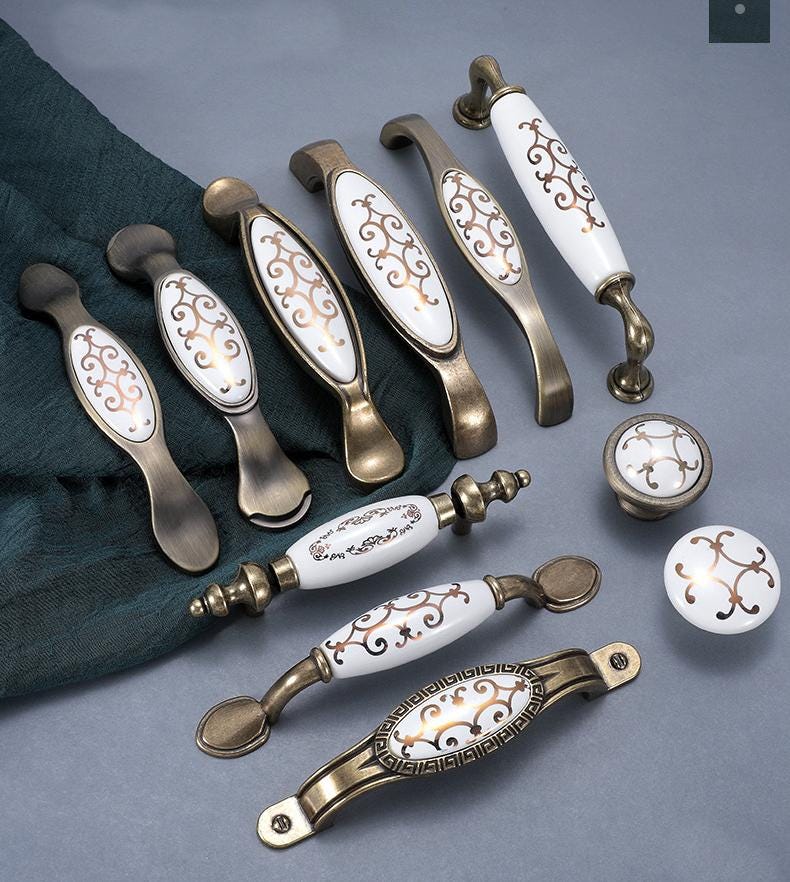 Vintage French Style Ceramic Metal Cabinet Handles Classic Bronze Drawer Pulls Floral Design Knobs Dresser Wardrobe Furniture Kitchen Decor