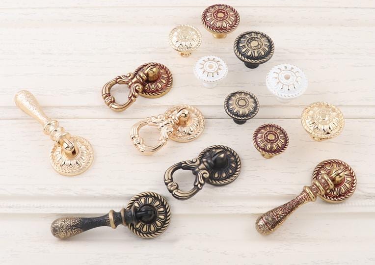 Vintage Baroque Style Solid Brass Cabinet Knobs Drop Ring Pulls Ornate Gold Black Handles Floral Rosette Design Antique Classic Furniture
