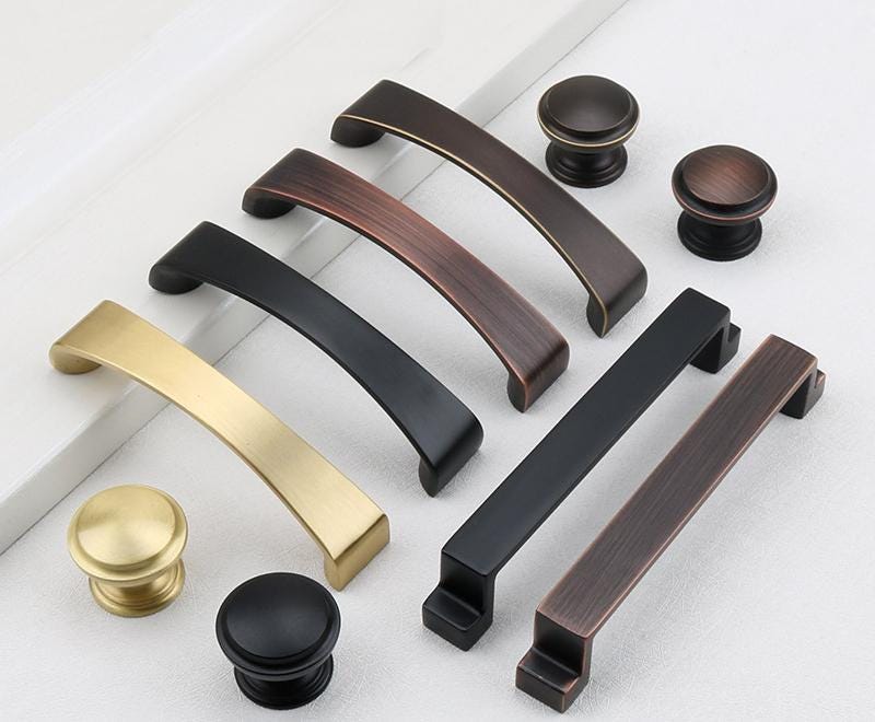 Modern Vintage Style Solid Brass Cabinet Handles Knobs Black Brass Oil-Rubbed Bronze Drawer Pulls Curved Straight Designs Kitchen Furniture
