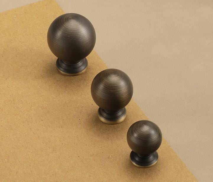 Minimalist Solid Brass Bronze Cabinet Knobs Modern Classic Loft Style Kitchen Furniture Drawers Dressers Cupboards Round Ball Design