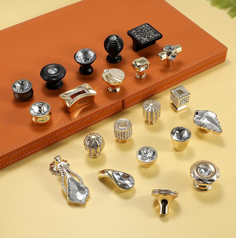 Luxury Crystal Gold Black Metal Cabinet Knobs Glamorous Decorative Art Deco Drawer Pulls Dresser Wardrobe Furniture Doors Handles Design