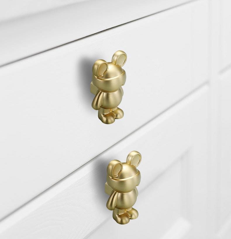 Modern Cute Bear Shape Metal Cabinet Knobs Kids Room Dresser Drawer Gold Silver Black Brass White Finishes Decorative Furniture Pulls