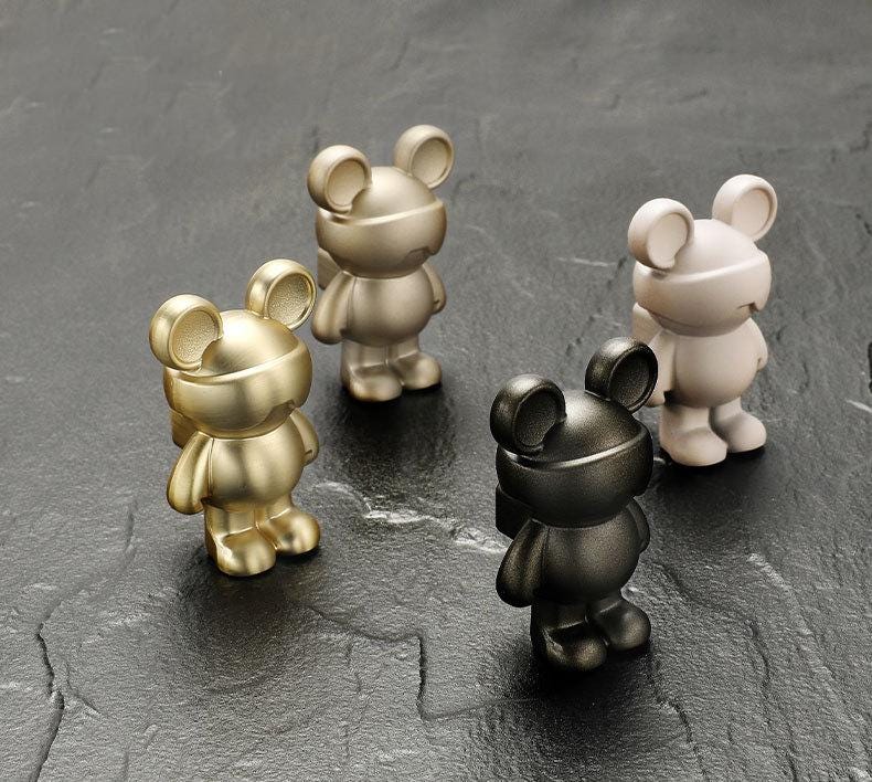 Modern Cute Bear Shape Metal Cabinet Knobs Kids Room Dresser Drawer Gold Silver Black Brass White Finishes Decorative Furniture Pulls