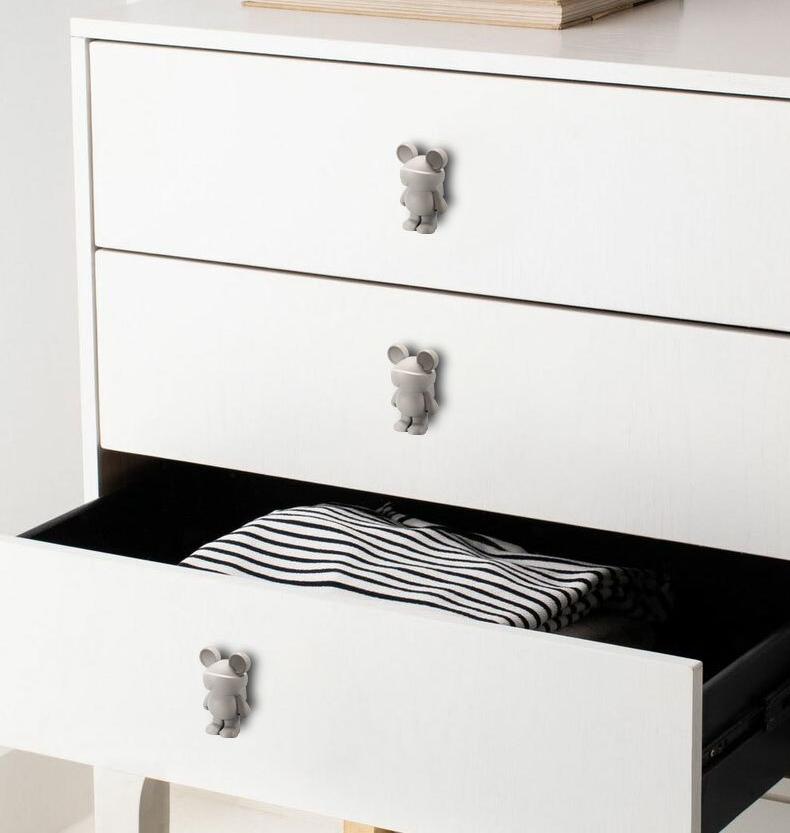 Modern Cute Bear Shape Metal Cabinet Knobs Kids Room Dresser Drawer Gold Silver Black Brass White Finishes Decorative Furniture Pulls