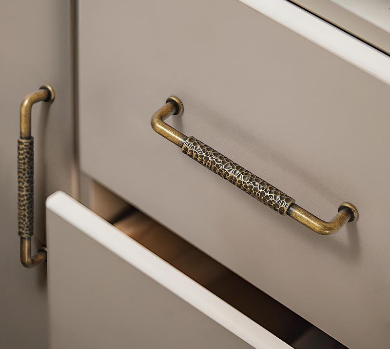 Alloy Vintage Cabinet Pulls & Knobs - Antique Bronze Finish Hardware - #5 - 96mm / 1pc