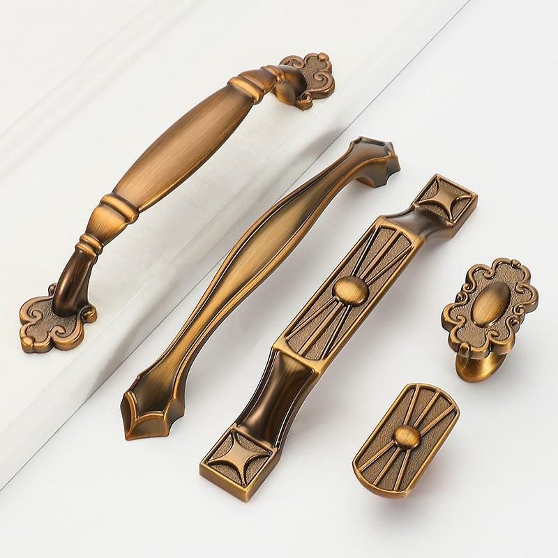 Vintage Yellow Bronze Metal Cabinet Handles Knobs Classic Baroque Neoclassical Dresser Drawer Closet Cupboard Furniture Restoration
