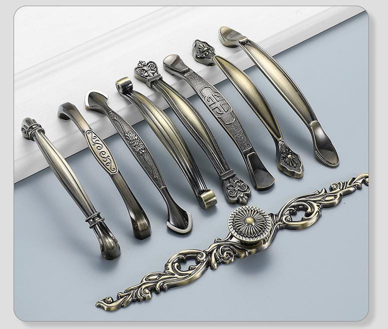 Alloy Art Deco Cabinet Pulls & Knobs - Bronze Finish for Cabinets - #6 - 118mm / 1pc